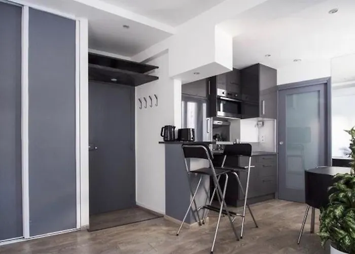Wonderful Studio In Heart Of Paris